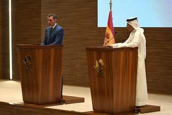 Pedro Sánchez, durante su visita a Doha el pasado 3 de abril, cuando realizó una declaraciones de apoyo a Illa.