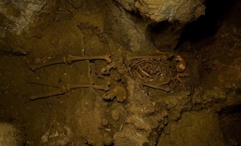 Imagen de los restos del ‘hombre de Loizu’, muerto hace 11.700 años en Nafarroa. (GOBIERNO DE NAFARROA)