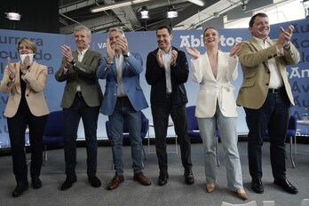 Bel, Rueda, De Andrés, Moreno, Prohens y Fernández-Mañueco, en el acto político en Bilbo.