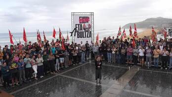 Posterra_pieza_ernai_zarautz